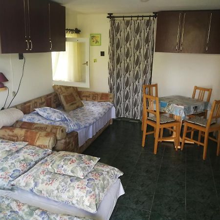 Kuckoz-Lak Hotel Balatonmariafurdo Luaran gambar